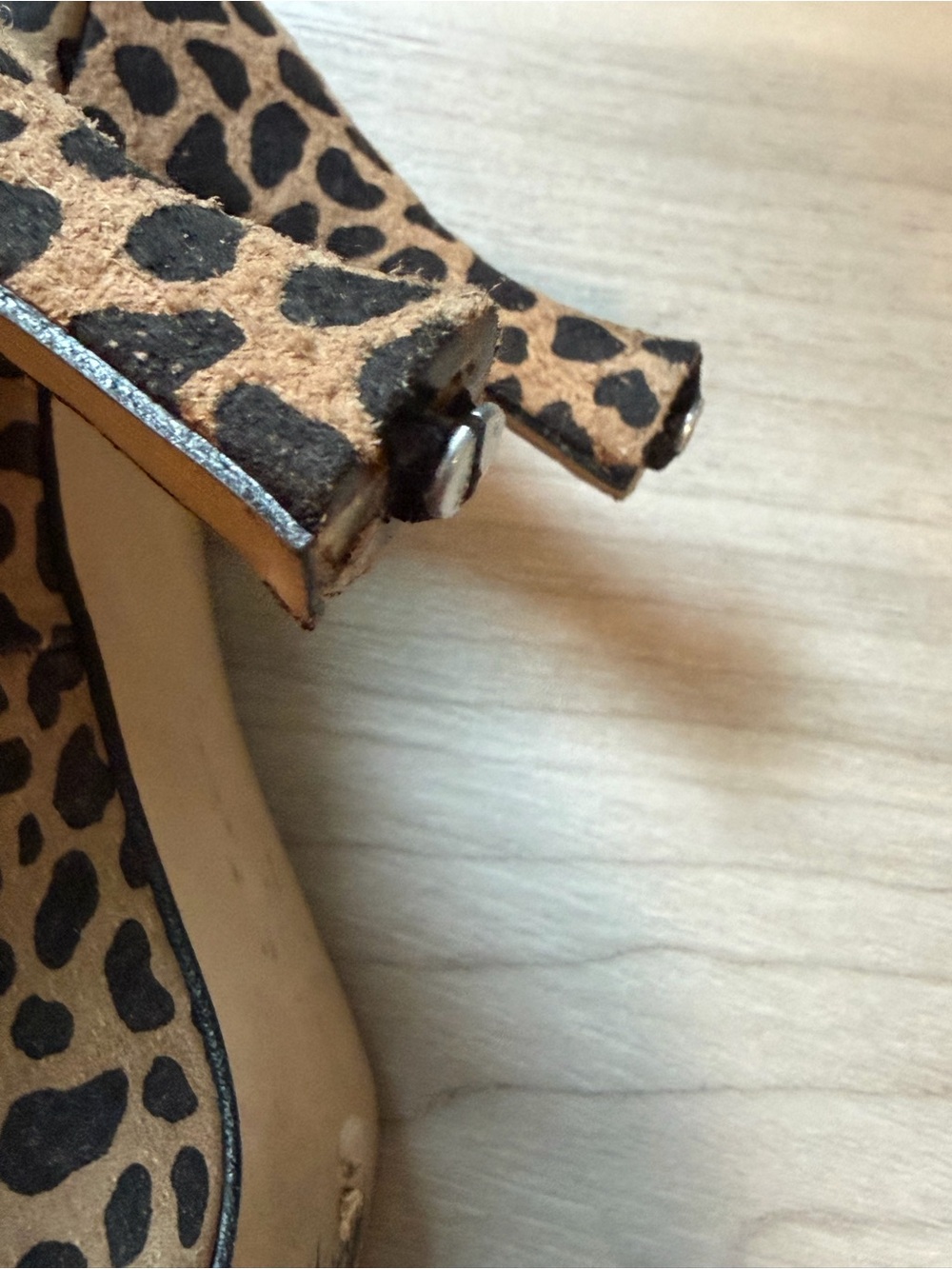 Lot of 3 well worn Women’s Shoes 6.5-7.5 - Picture 5 of 14
